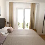 Amari شقة ستاريغغاد باكلينتسا