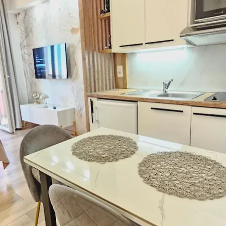 Amari Apartment