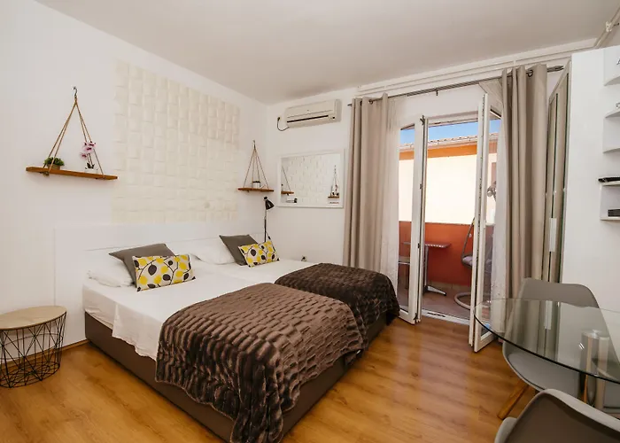 Amari Apartament *