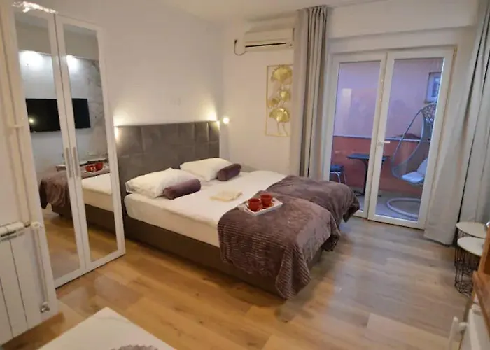 Amari * Starigrad Paklenica